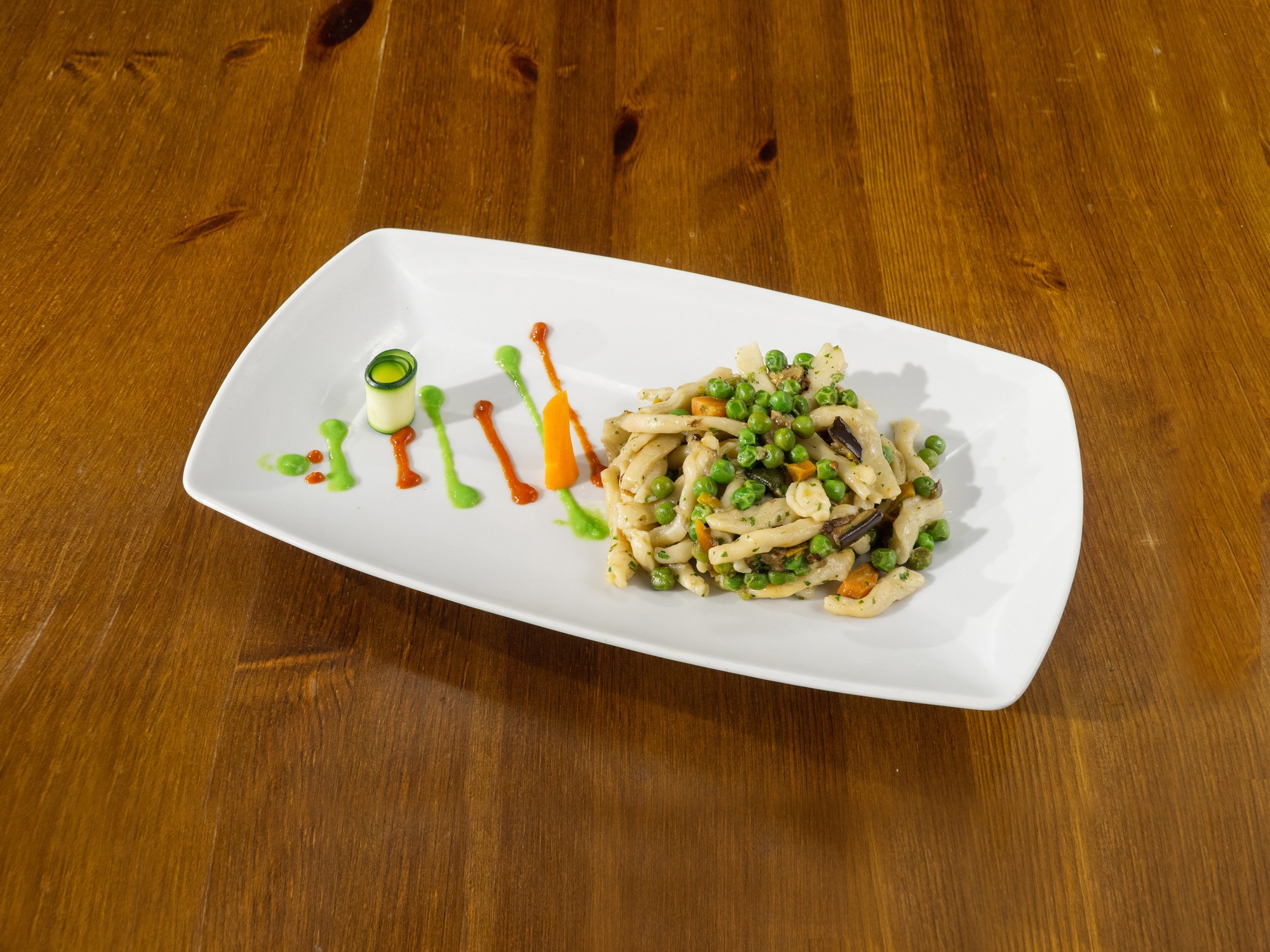 Strozzapreti alle verdure dell'orto | L'Artrov Bar Trattoria