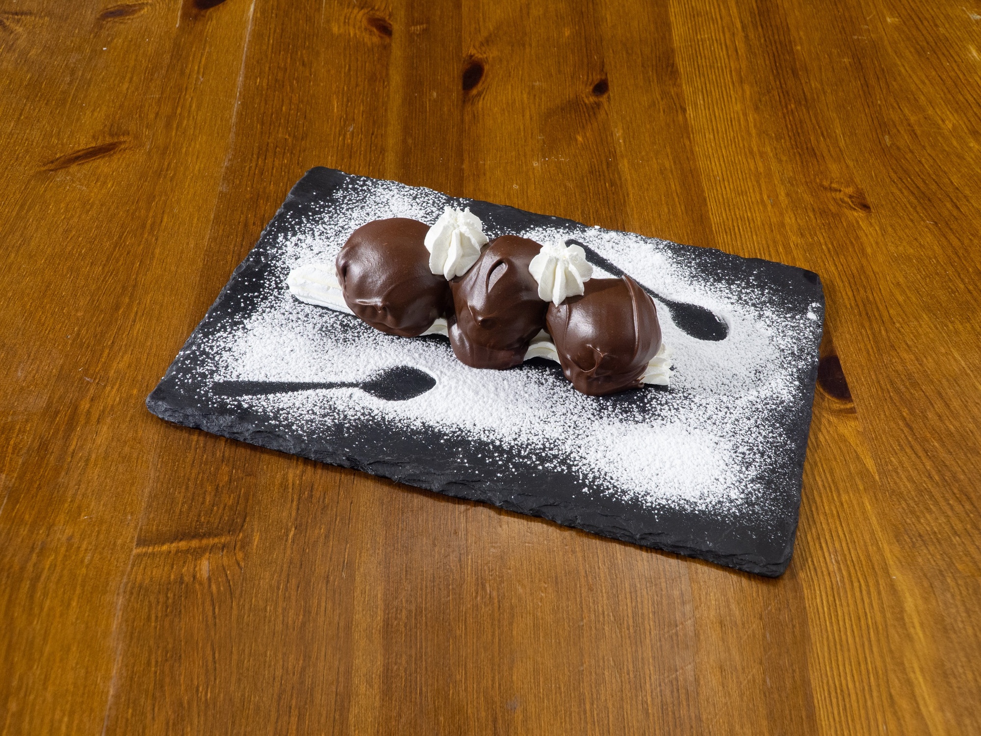 PROFITEROL | L'Artrov Bar Trattoria
