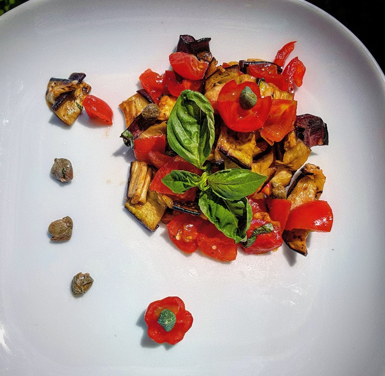 Insalata di melanzane pendolini e capperi | Togliti la voglia