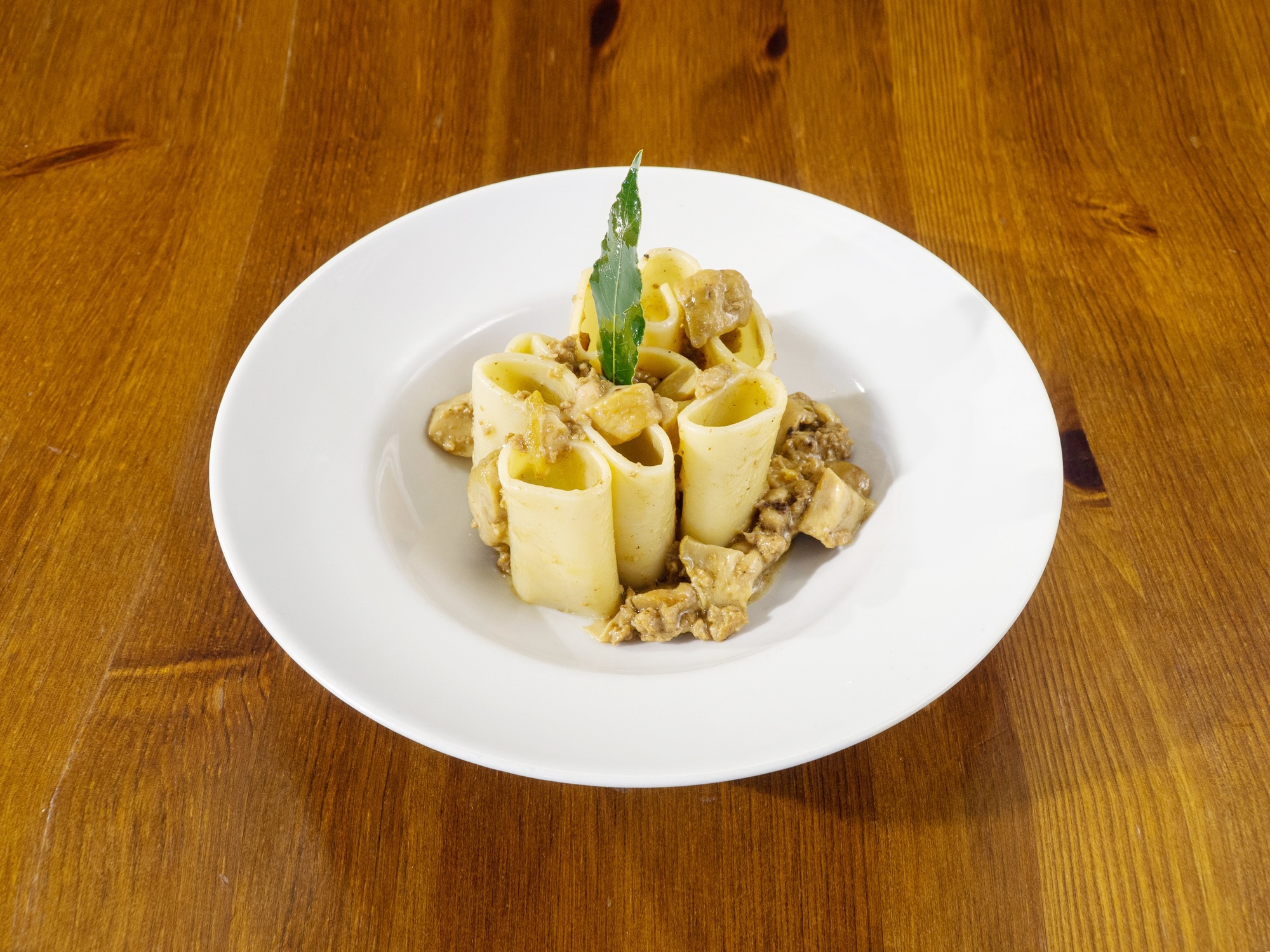 Paccheri salsiccia e porcini | L'Artrov Bar Trattoria