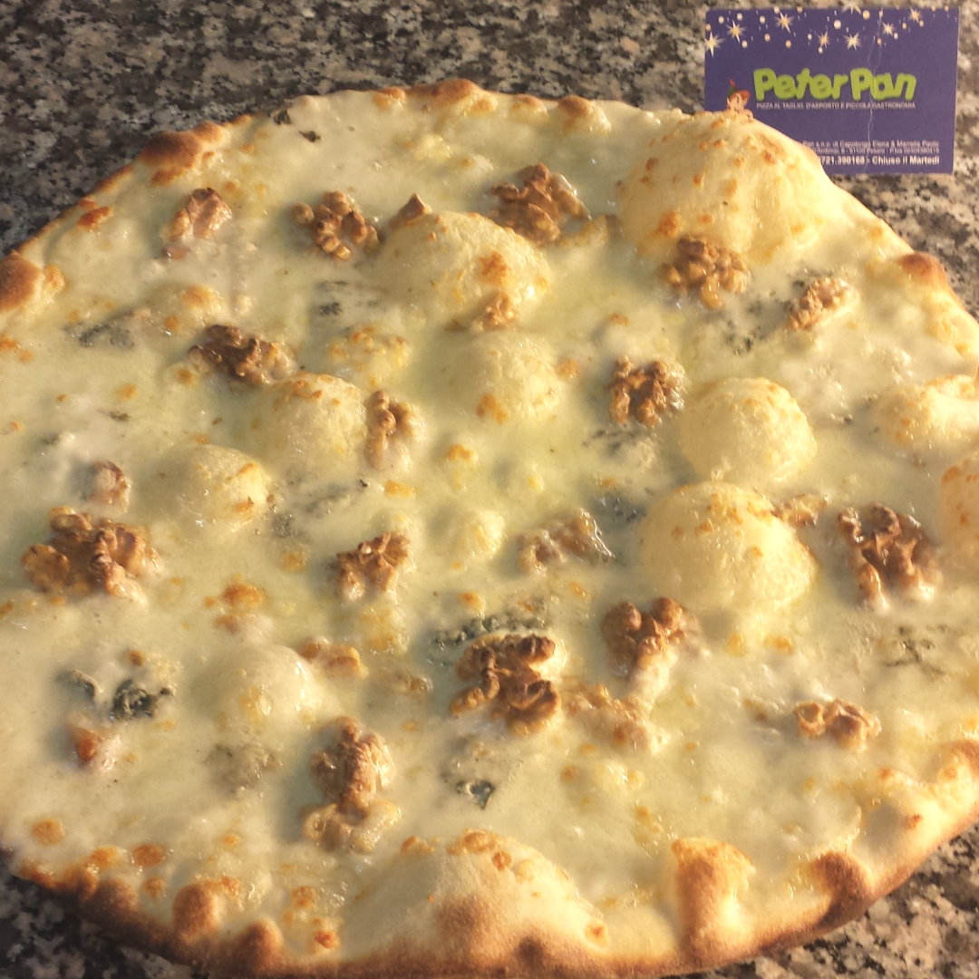 Gorgonzola DOP e noci | Pizzeria Peter Pan