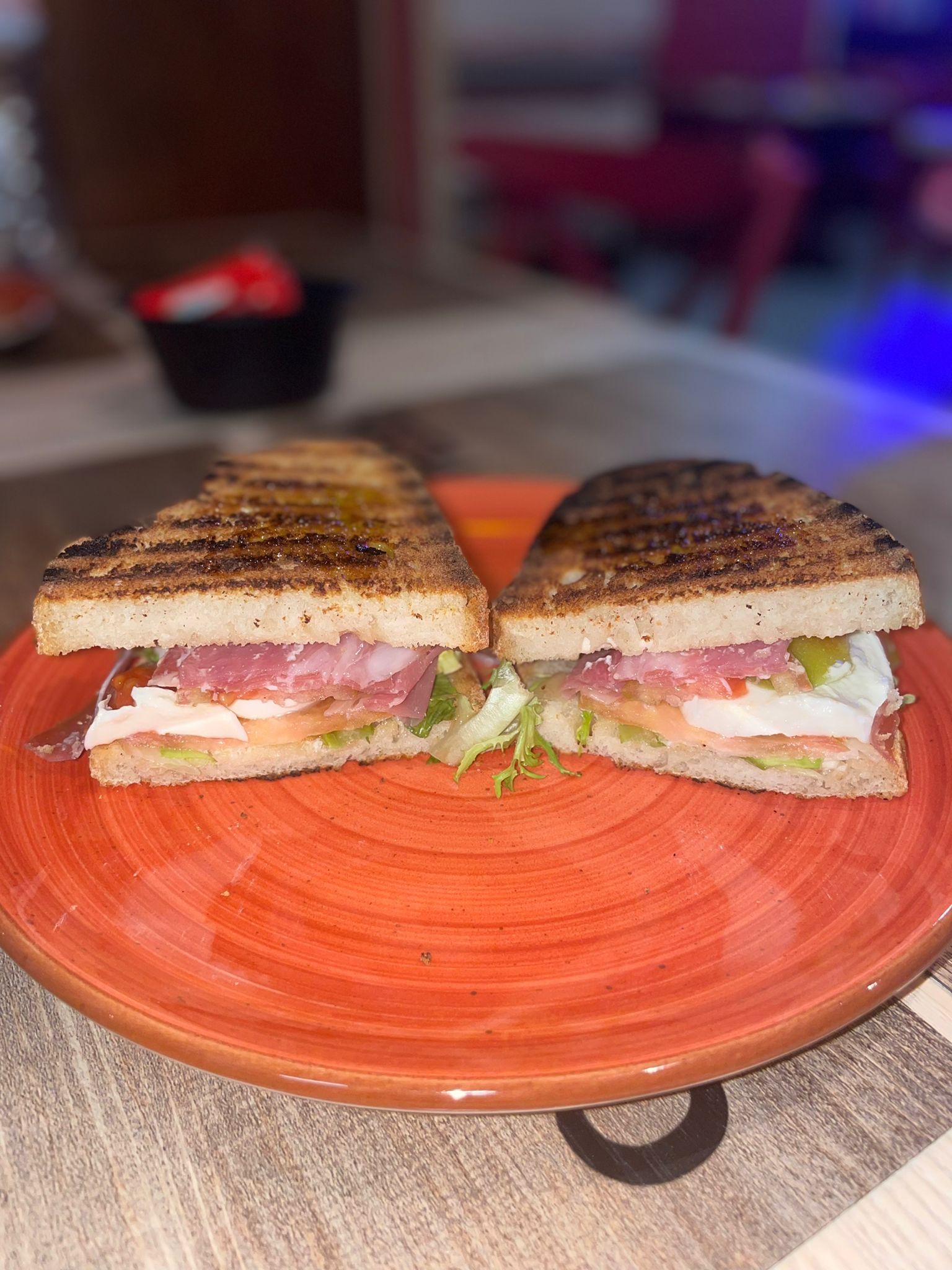 ZINGARA ISCHITANA | Meburger