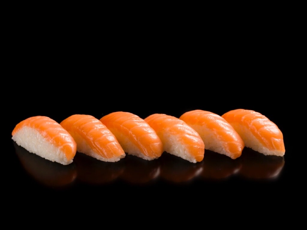 100. NIGHIRI SALMONE OF 10PZ | Ristorante Anami