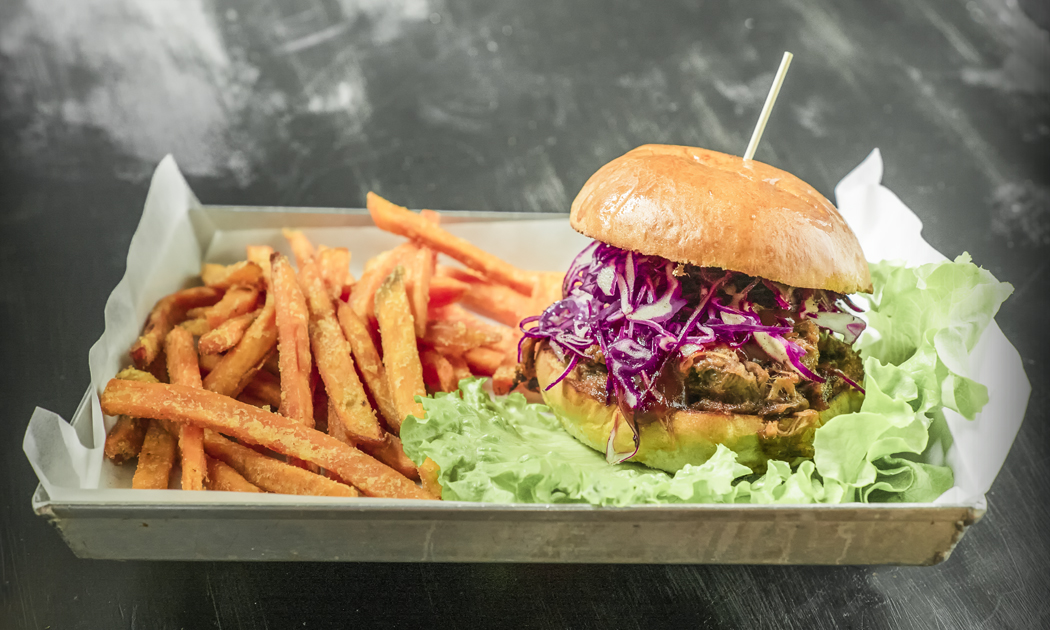 Pulled pork sandwick | Hamerica's