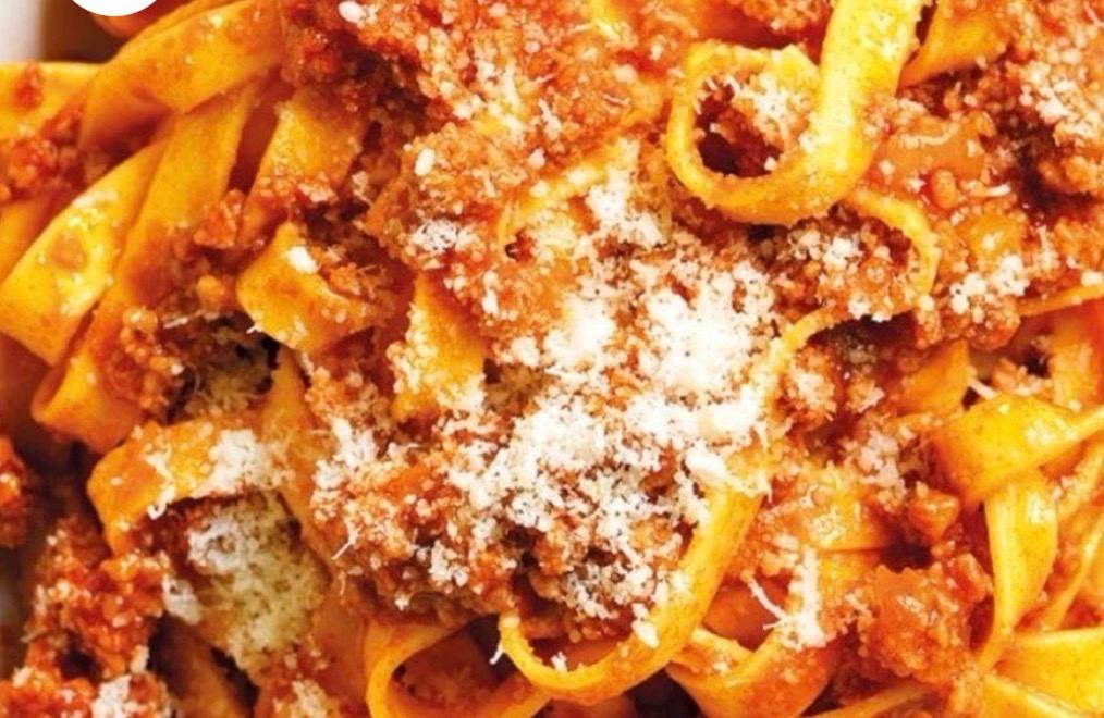 Tagliatelle al ragù | La Buongustaia al mare
