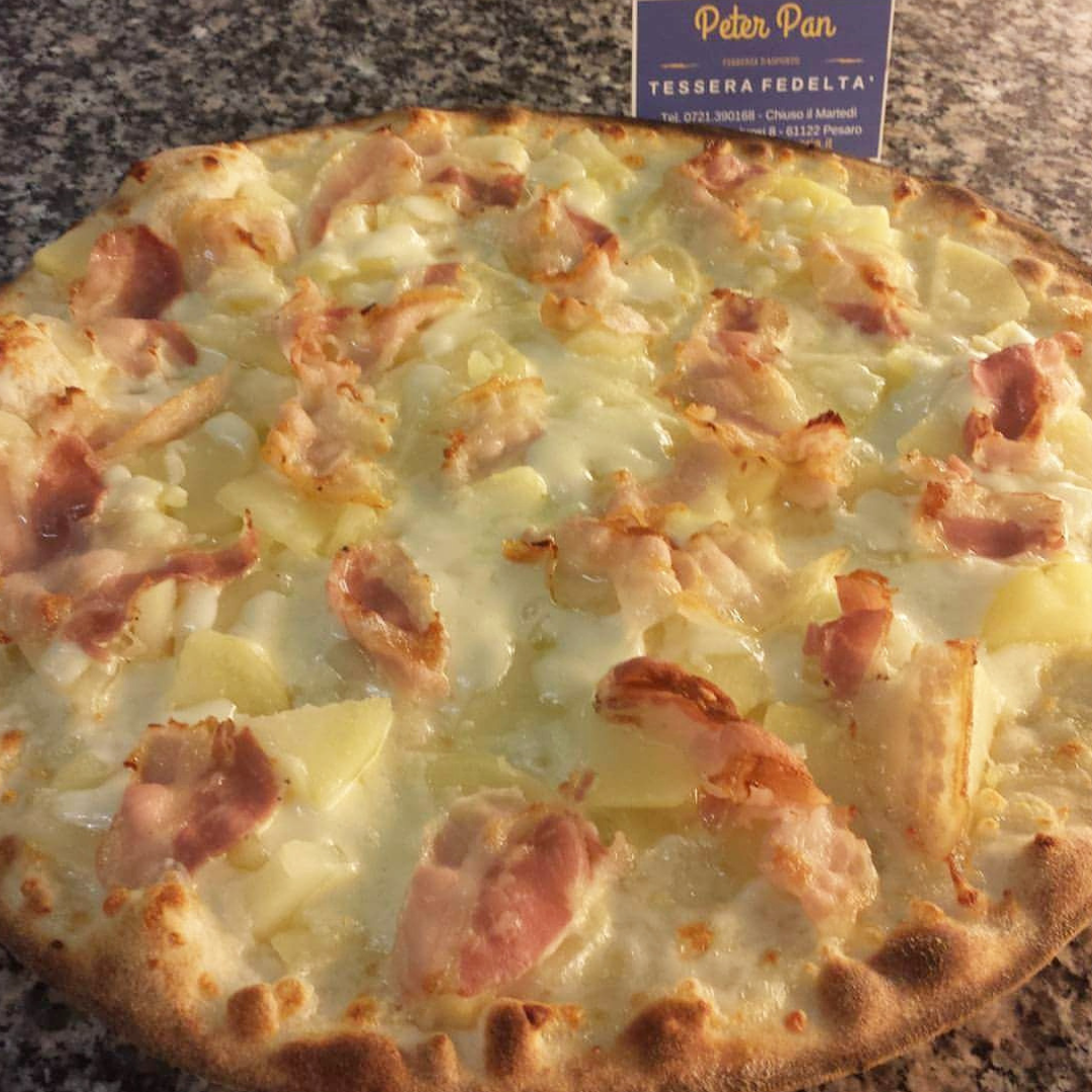 Patate lesse e pancetta | Pizzeria Peter Pan