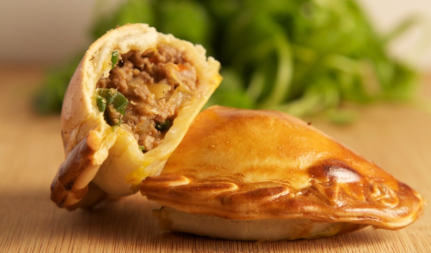 Empanadas di Carne al Forno | Osteria Argentina
