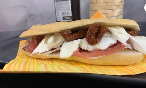 Focaccia bufalina | Mario's - Focacceria Paninoteca