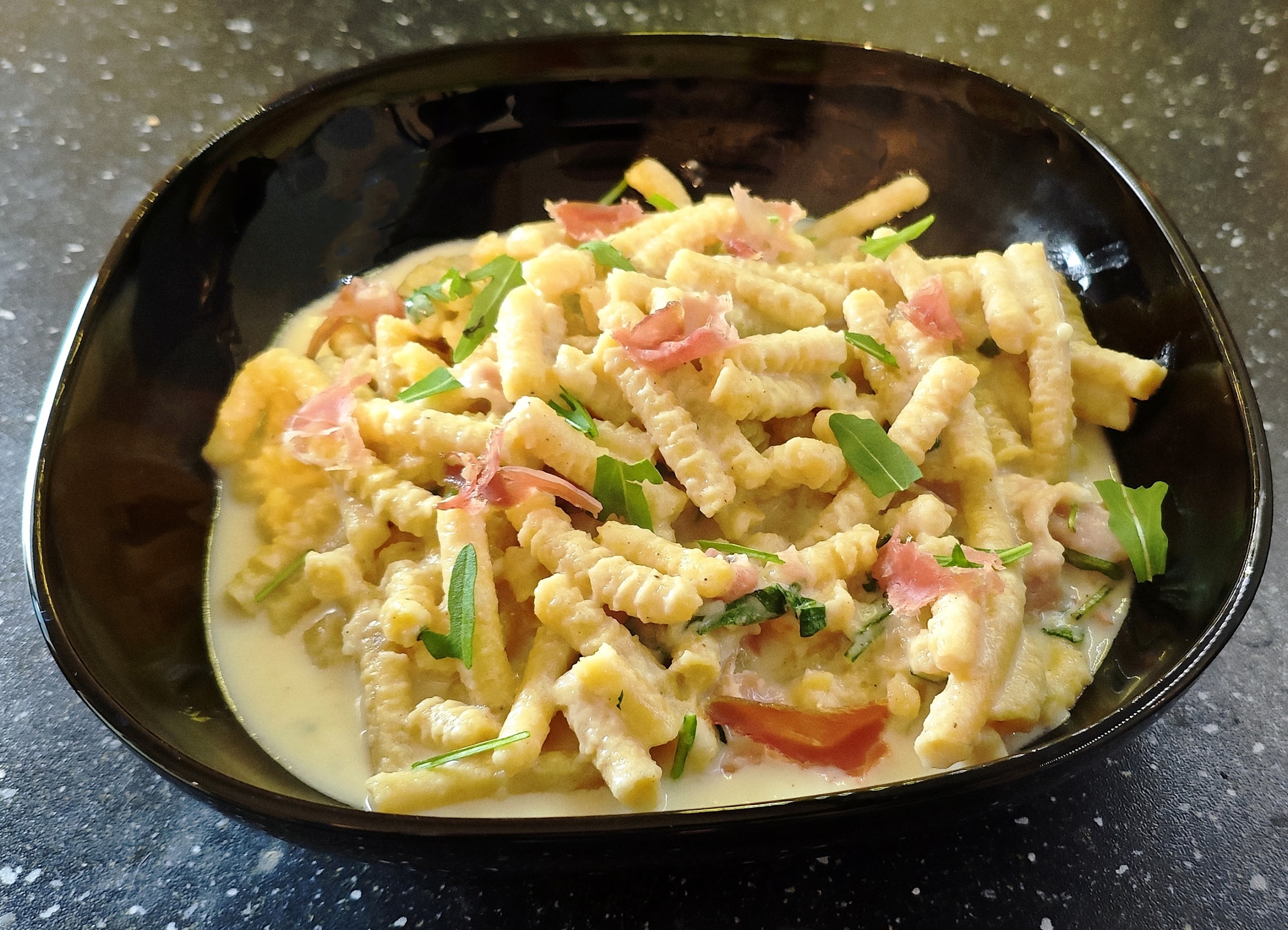 Passatelli crudo, squacquerone e rucola  | La Bottega del Gusto